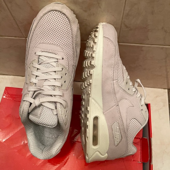 AirMax 90 - Picture 3 of 5